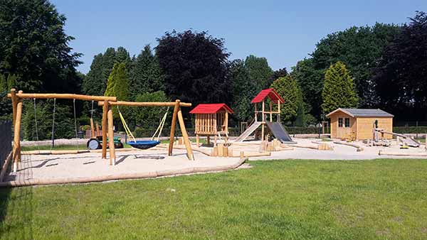 Gartengestaltung Spielplatz bauen
